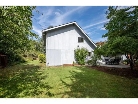 644 Pool Street Eugene OR 97401