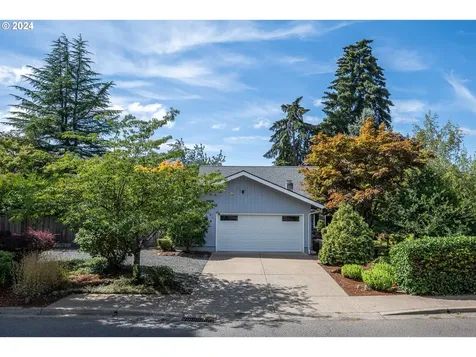 644 Pool Street Eugene OR 97401