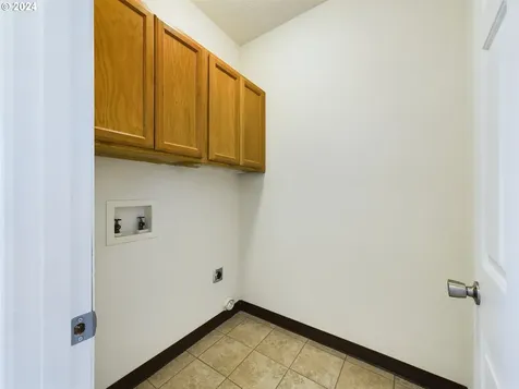 106 Ne Blair Street Sheridan OR 97378