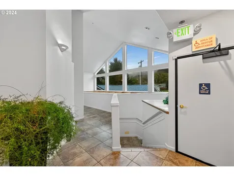 16289 Highway 101 S Brookings OR 97415