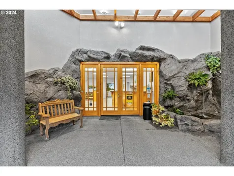 16289 Highway 101 S Brookings OR 97415