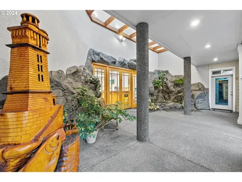 16289 Highway 101 S Brookings OR 97415