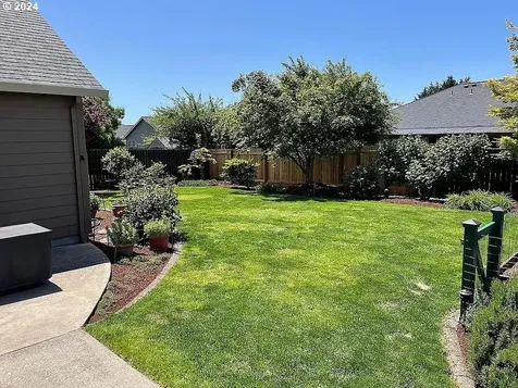 170 11th Street Jefferson OR 97352