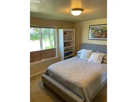 170 11th Street Jefferson OR 97352