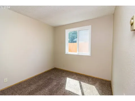 712 SE Russell Street Camas WA 98607