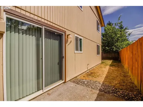 712 SE Russell Street Camas WA 98607