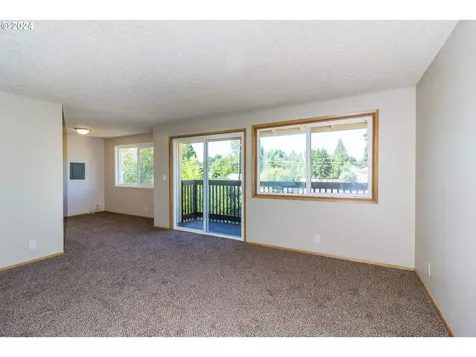 712 SE Russell Street Camas WA 98607