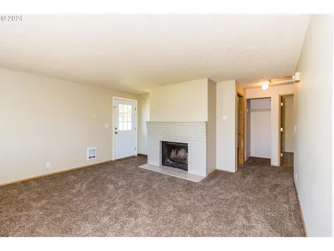 712 SE Russell Street Camas WA 98607