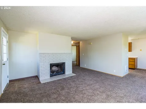 712 SE Russell Street Camas WA 98607