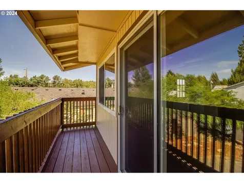 712 SE Russell Street Camas WA 98607