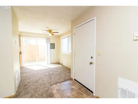 712 SE Russell Street Camas WA 98607