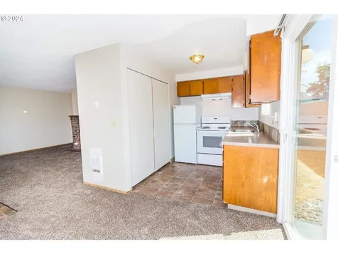 712 SE Russell Street Camas WA 98607