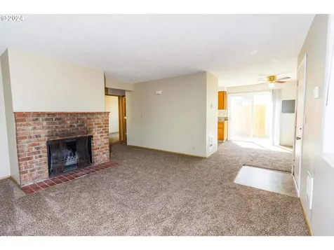 712 SE Russell Street Camas WA 98607