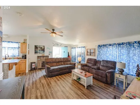 1080 Kentucky Avenue Coos Bay OR 97420