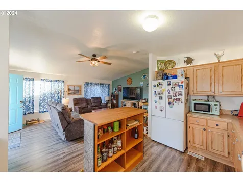 1080 Kentucky Avenue Coos Bay OR 97420