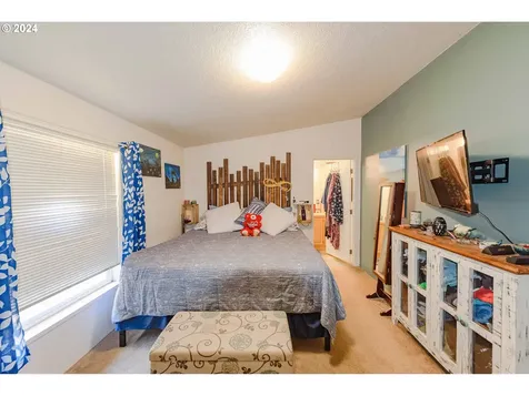 1080 Kentucky Avenue Coos Bay OR 97420