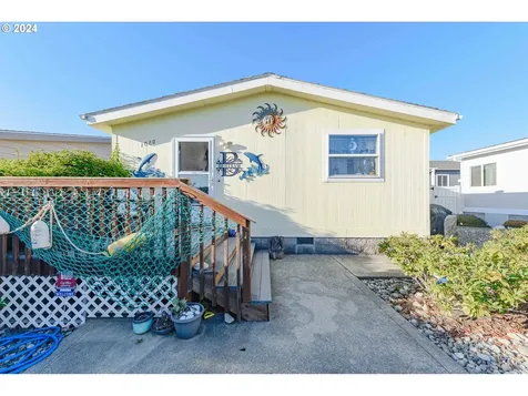 1080 Kentucky Avenue Coos Bay OR 97420