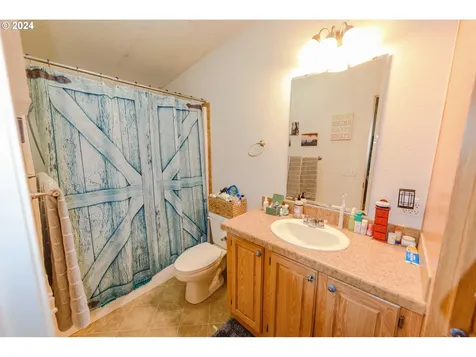 1080 Kentucky Avenue Coos Bay OR 97420