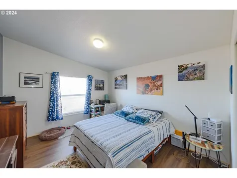 1080 Kentucky Avenue Coos Bay OR 97420