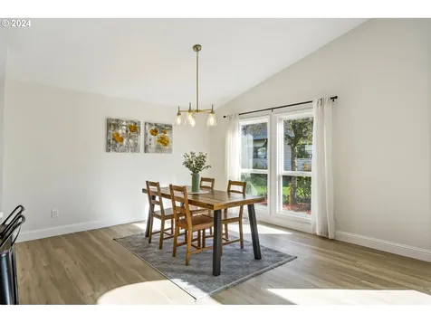 2214 NE 158th Avenue Portland OR 97230