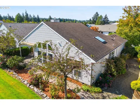 2214 NE 158th Avenue Portland OR 97230
