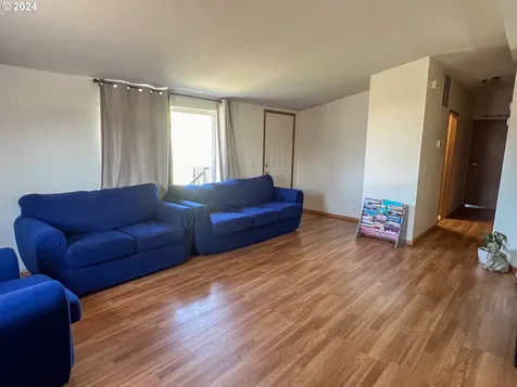 1949 Se Palmquist Road Gresham OR 97080