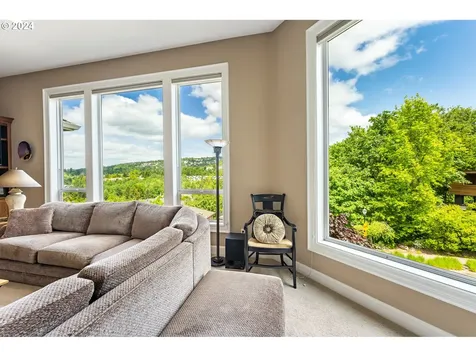 9621 NW Fleischner Street Portland OR 97229