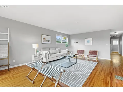 1394 Ne Arrowwood Street Hillsboro OR 97124