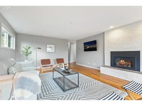 1394 Ne Arrowwood Street Hillsboro OR 97124