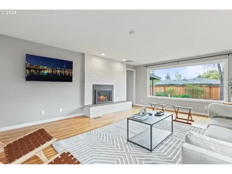 1394 Ne Arrowwood Street Hillsboro OR 97124