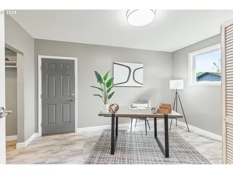 1394 Ne Arrowwood Street Hillsboro OR 97124