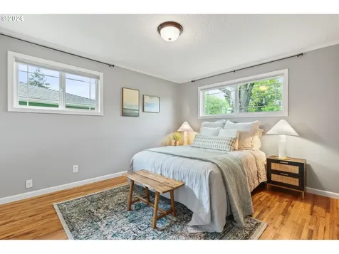 1394 Ne Arrowwood Street Hillsboro OR 97124
