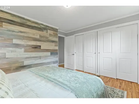 1394 Ne Arrowwood Street Hillsboro OR 97124