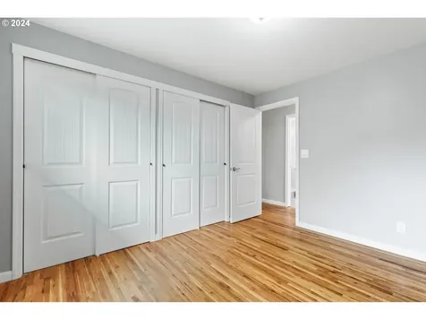 1394 Ne Arrowwood Street Hillsboro OR 97124