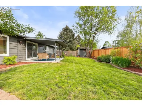 1394 Ne Arrowwood Street Hillsboro OR 97124