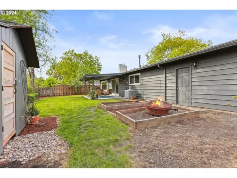 1394 Ne Arrowwood Street Hillsboro OR 97124
