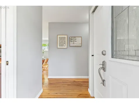 1394 Ne Arrowwood Street Hillsboro OR 97124