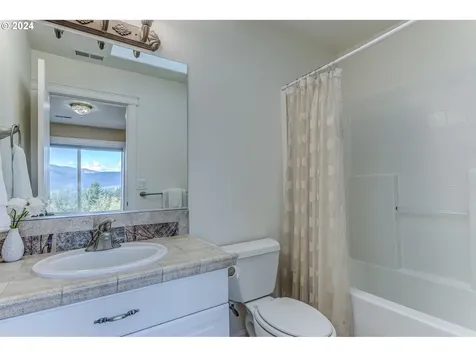 12609 Ne 246th Court Brush Prairie WA 98606