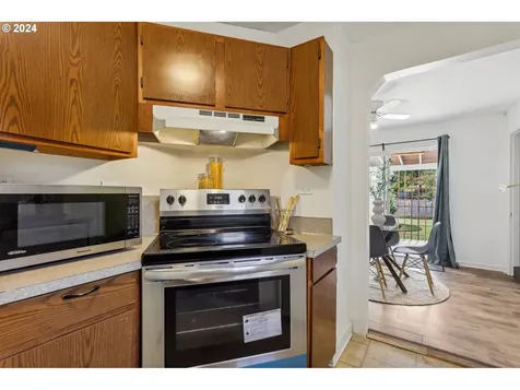 9320 N Saint Johns Avenue Portland OR 97203