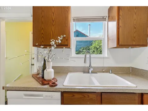 9320 N Saint Johns Avenue Portland OR 97203