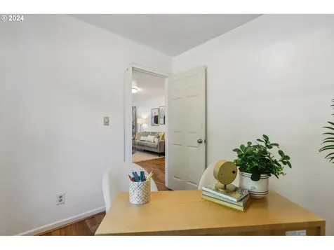9320 N Saint Johns Avenue Portland OR 97203