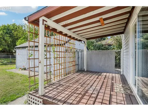 9320 N Saint Johns Avenue Portland OR 97203
