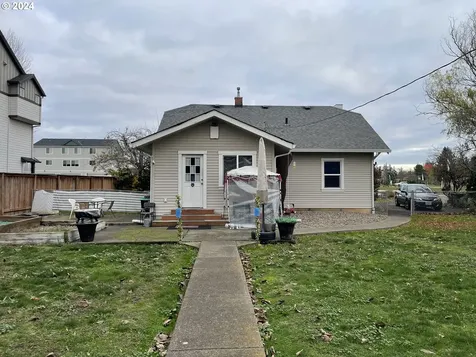 3511 SE Brookwood Avenue Hillsboro OR 97123