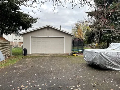 3511 SE Brookwood Avenue Hillsboro OR 97123