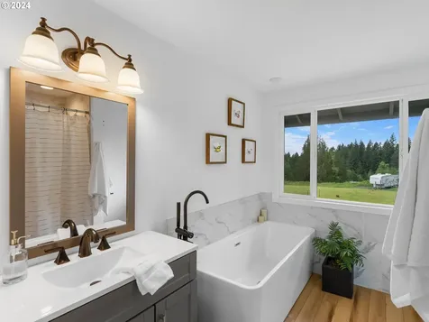 20404 Ne 242nd Avenue Battle Ground WA 98604