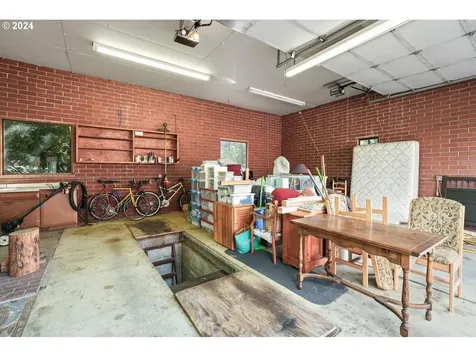 1228 Sw 60th Avenue Portland OR 97221
