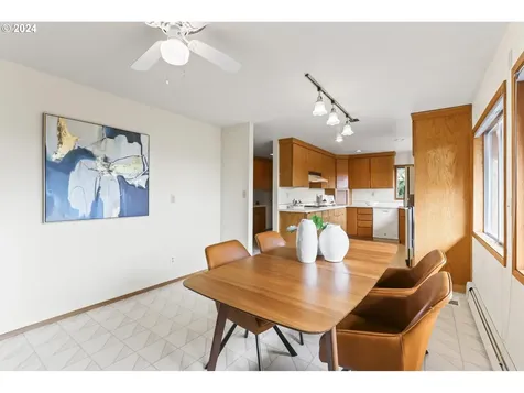 1228 Sw 60th Avenue Portland OR 97221