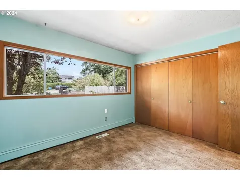 1228 Sw 60th Avenue Portland OR 97221