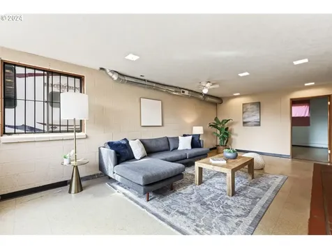1228 Sw 60th Avenue Portland OR 97221