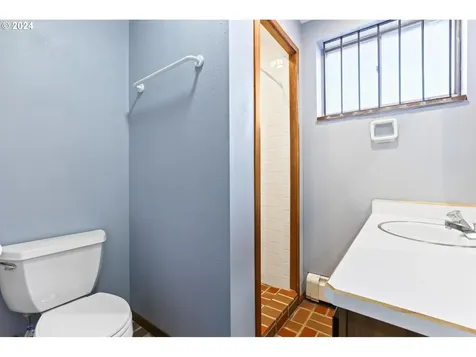 1228 Sw 60th Avenue Portland OR 97221